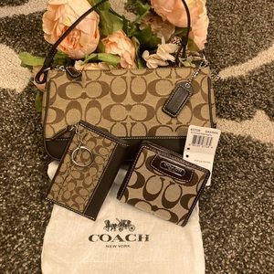 Coach Brown/Khaki Signature Set. Shoulder Bag, Wallet and Keychain Pouch